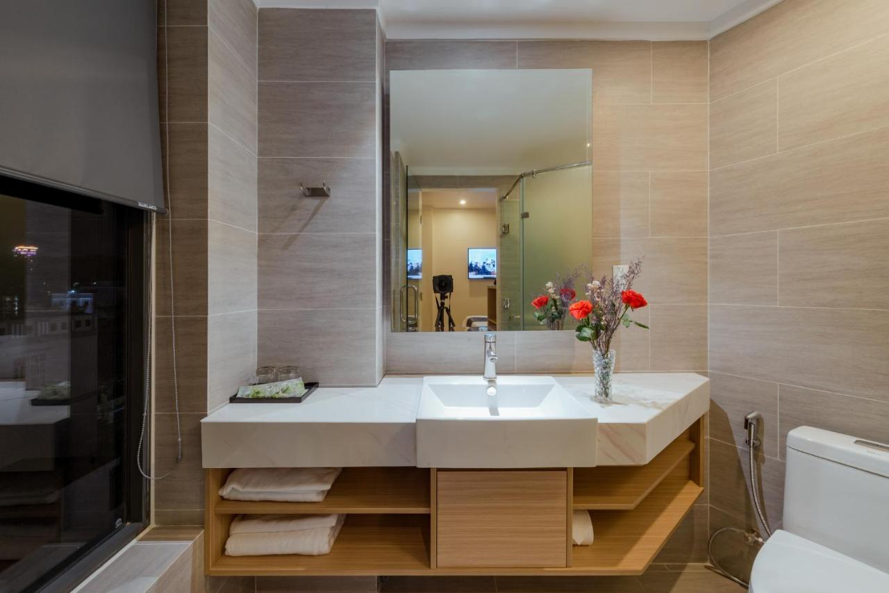 The Empire Hotel Phu Quoc Bagian luar foto