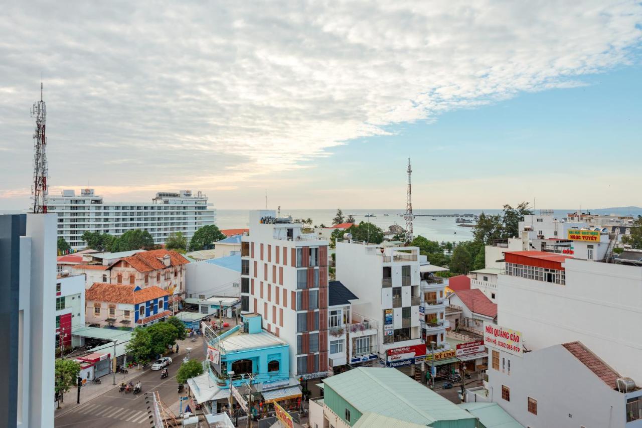 The Empire Hotel Phu Quoc Bagian luar foto